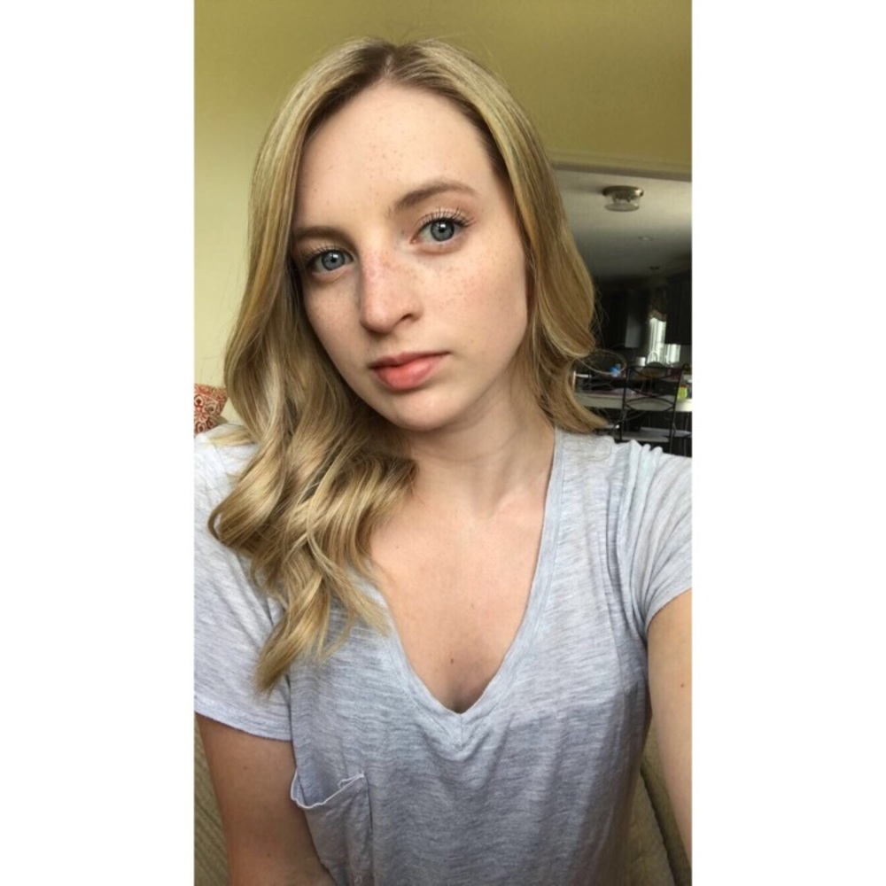 Meet your Posher, Katelyn